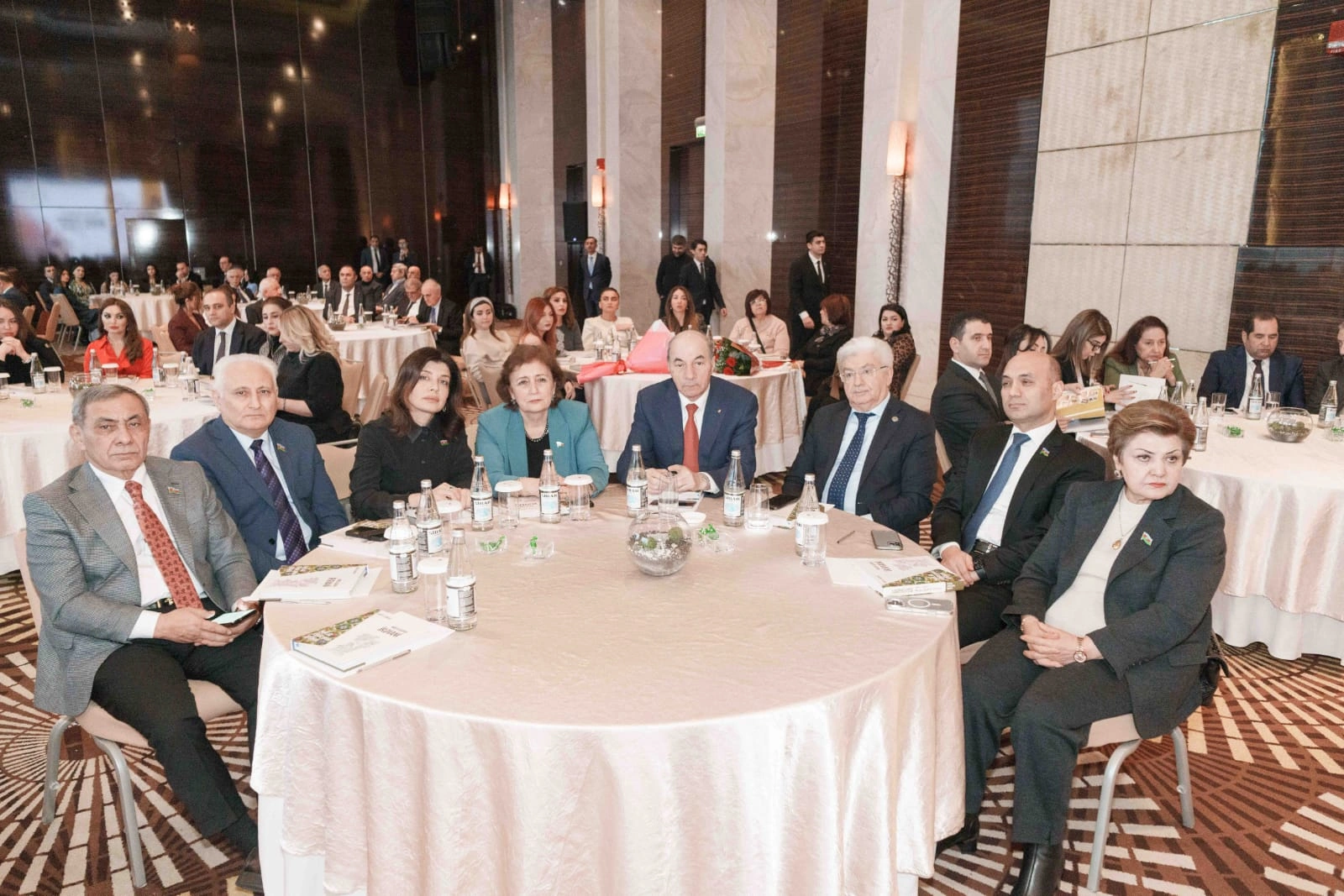 bp və TLM yeni layihə təqdim etdi: “Parlaq rənglərin işığında” - FOTOLAR