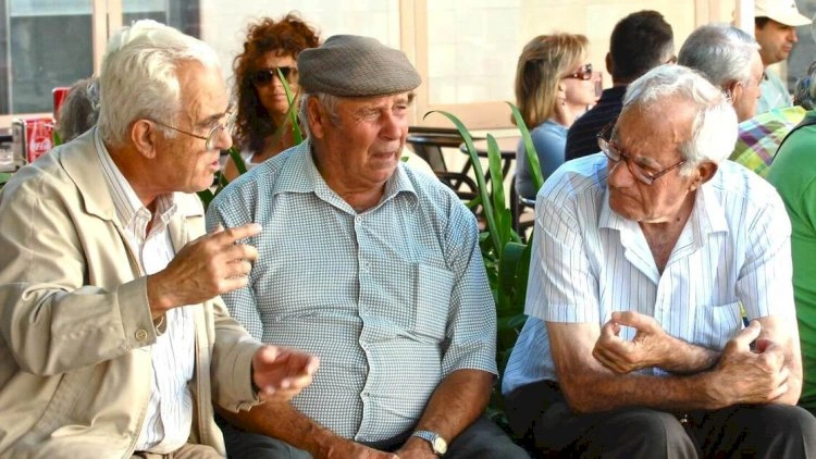 “60 min manat yığıb, amma ala bilmir” – Pensiya kapitalı ilə bağlı etiraz böyüyür