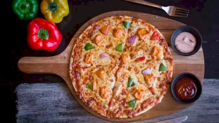 Məşhur Pizza şəbəkəsi qapanır