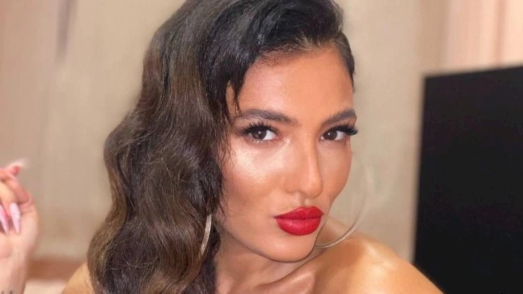 Dilarə Kazımova: Sağlamlığımı sənətə qurban  verdim