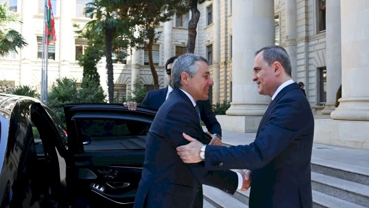 Ceyhun Bayramov ATƏT sədrini qarşıladı