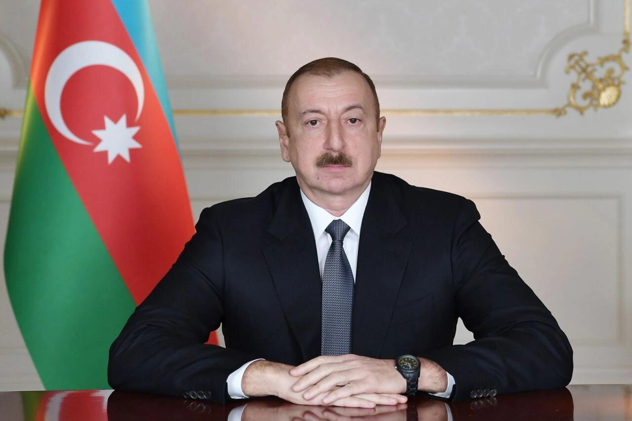 Prezidenti İlham Əliyevlə Şavkat Mirziyoyev arasında telefon danışığı olub