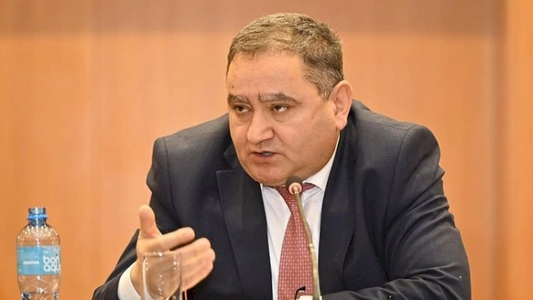 “Qurban Qurbanovu tənqid etmək olmaz?” – Etibar Əliyevdən reaksiya