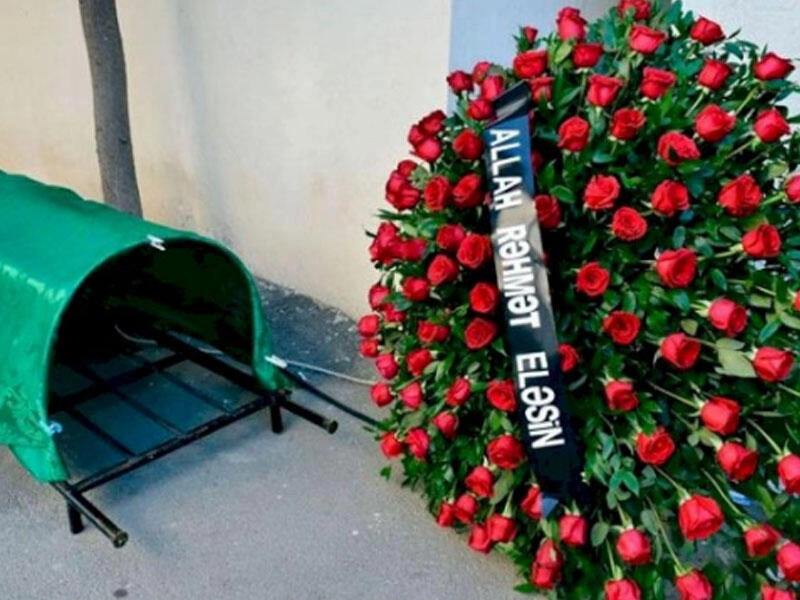 Tanınmış qarmon ifaçısı vəfat etdi - FOTO