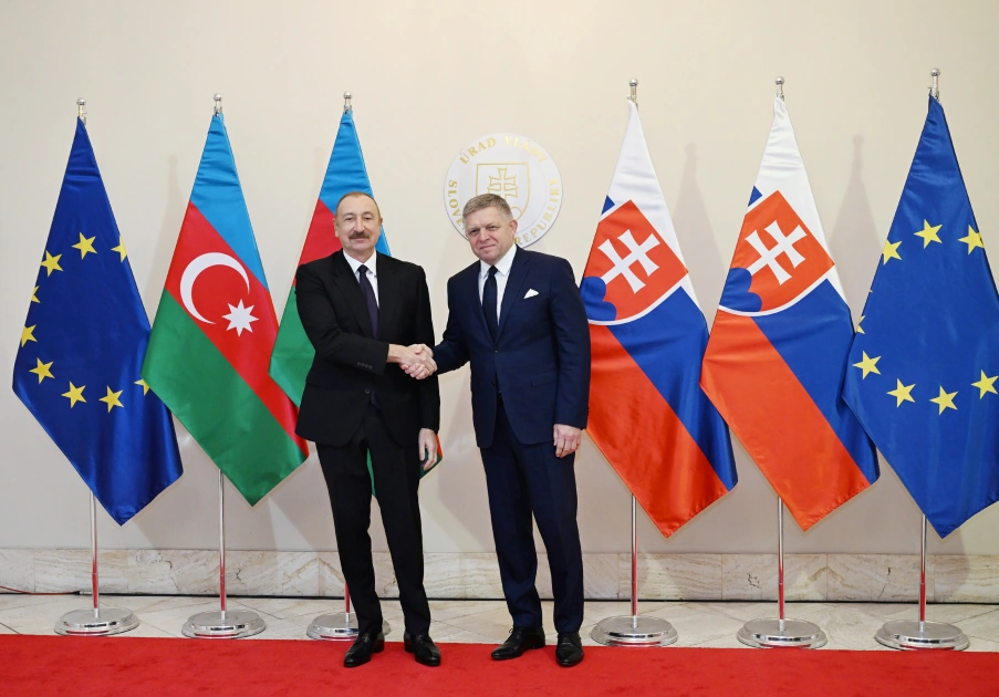Prezident İlham Əliyevin Slovakiyanın Baş naziri ilə təkbətək görüşü oldu - Fotolar