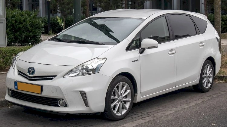 Bazarda “Prius”un yeni növü peyda oldu – HAMI ONU ALIR