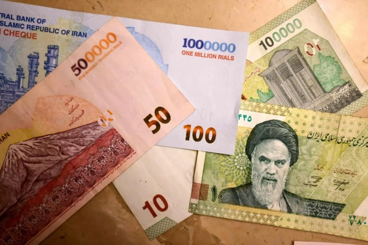 İran rialı kəskin BAHALAŞDI