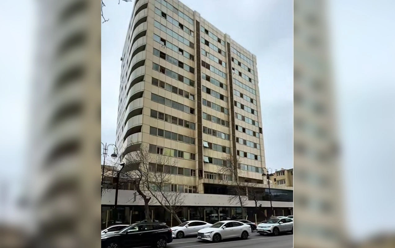 Bakının mərkəzindəki bu binalar sökülür – FOTO