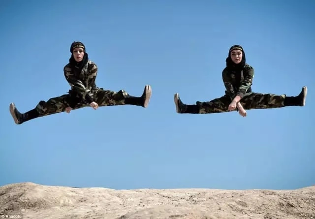 İranın Görünməz ordusu: 25 min qadın ninja yetişdirilib - FOTOLAR