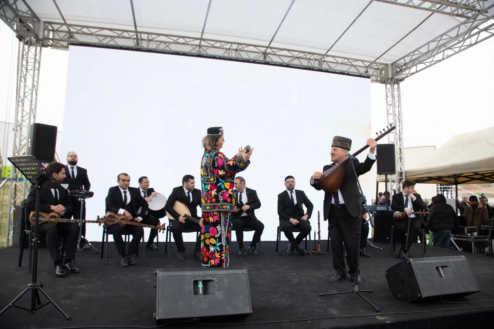 Cəbrayıl rayonunun yenidən qurulan Horovlu kəndində Novruz festivalı və sərgi-satış yarmarkası keçirildi (FOTO/VİDEO)