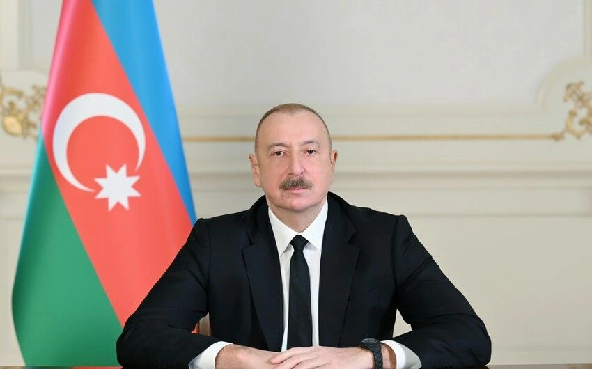İlham Əliyev Tailand kralını təbrik etdi