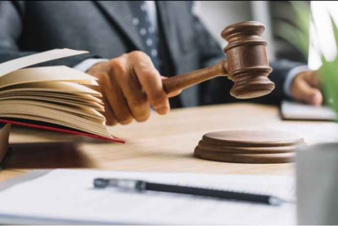 Azərbaycanda 6 bağlanmış bankın əmlakları hərraca çıxarılır