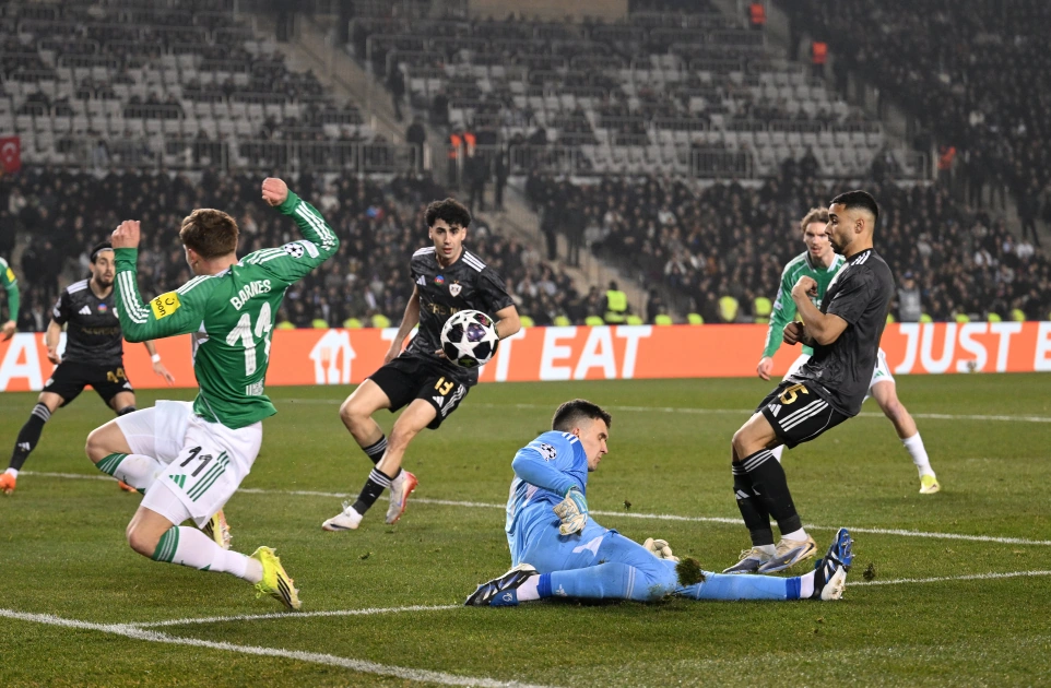 Qarabağ Nyukaslın qapısına qol vurdu
