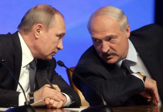 Putin və Lukaşenko beynəlxalq məsələləri müzakirə etdi