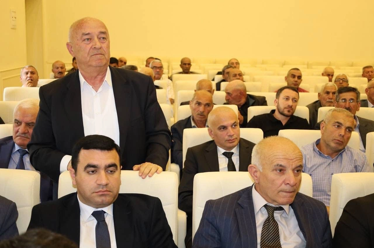 İsmayıllıda kənd təsərrüfatının inkişafına dair görüş keçirilib