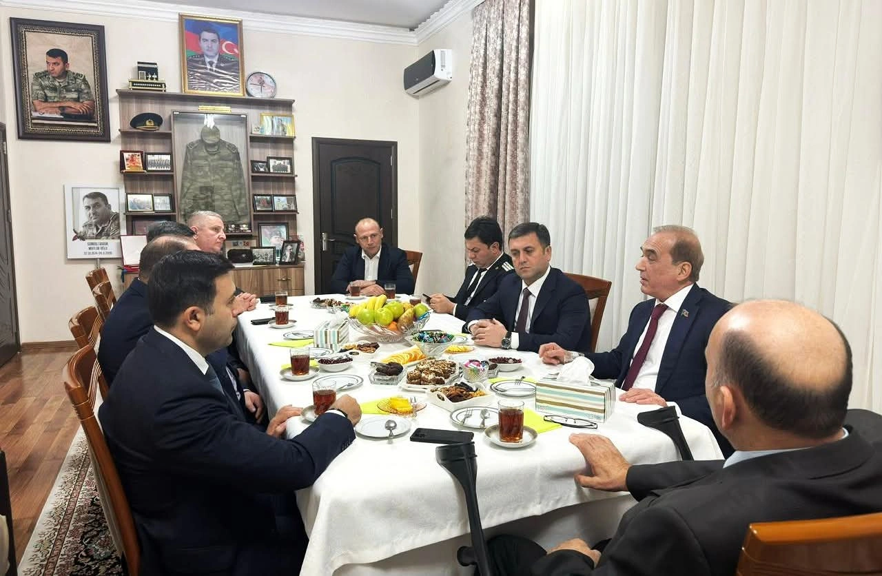 Şəhid polkovnik Babək Səmidlinin atası ziyarət edildi - FOTOLAR