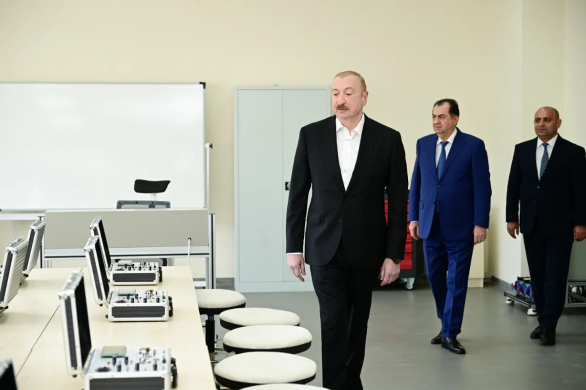 İlham Əliyev Lənkəran Dövlət Peşə Təhsil Mərkəzinin açılışında iştirak edib