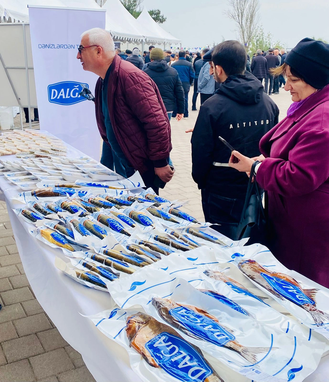 “AzProduct” MMC-nin “Dalğa” brendi Neftçalada ilk Balıq Festivalında iştirak edib -  FOTO