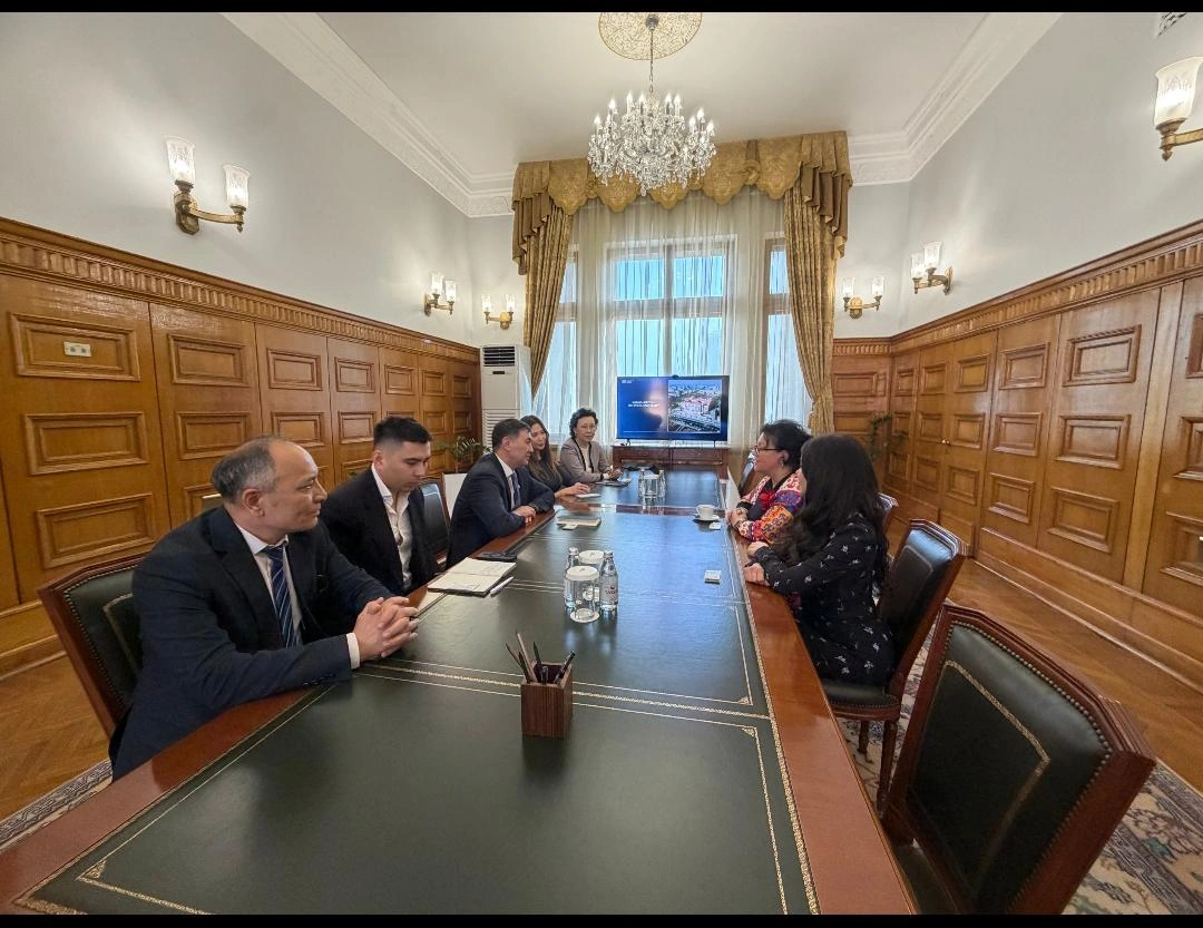 ADNSU nümayəndə heyəti Qazaxıstanda səfərdə olub - FOTOLAR