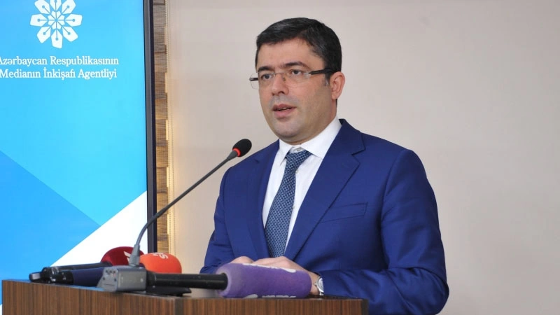 Əhməd İsmayılov: Media əməkdaşları ədəbi dil normalarına əməl etməlidirlər