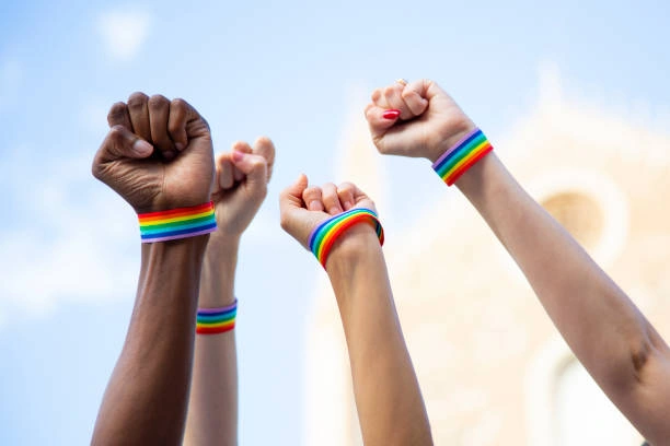 Bu siyasətçilər LGBT üzvüdür - ADLAR