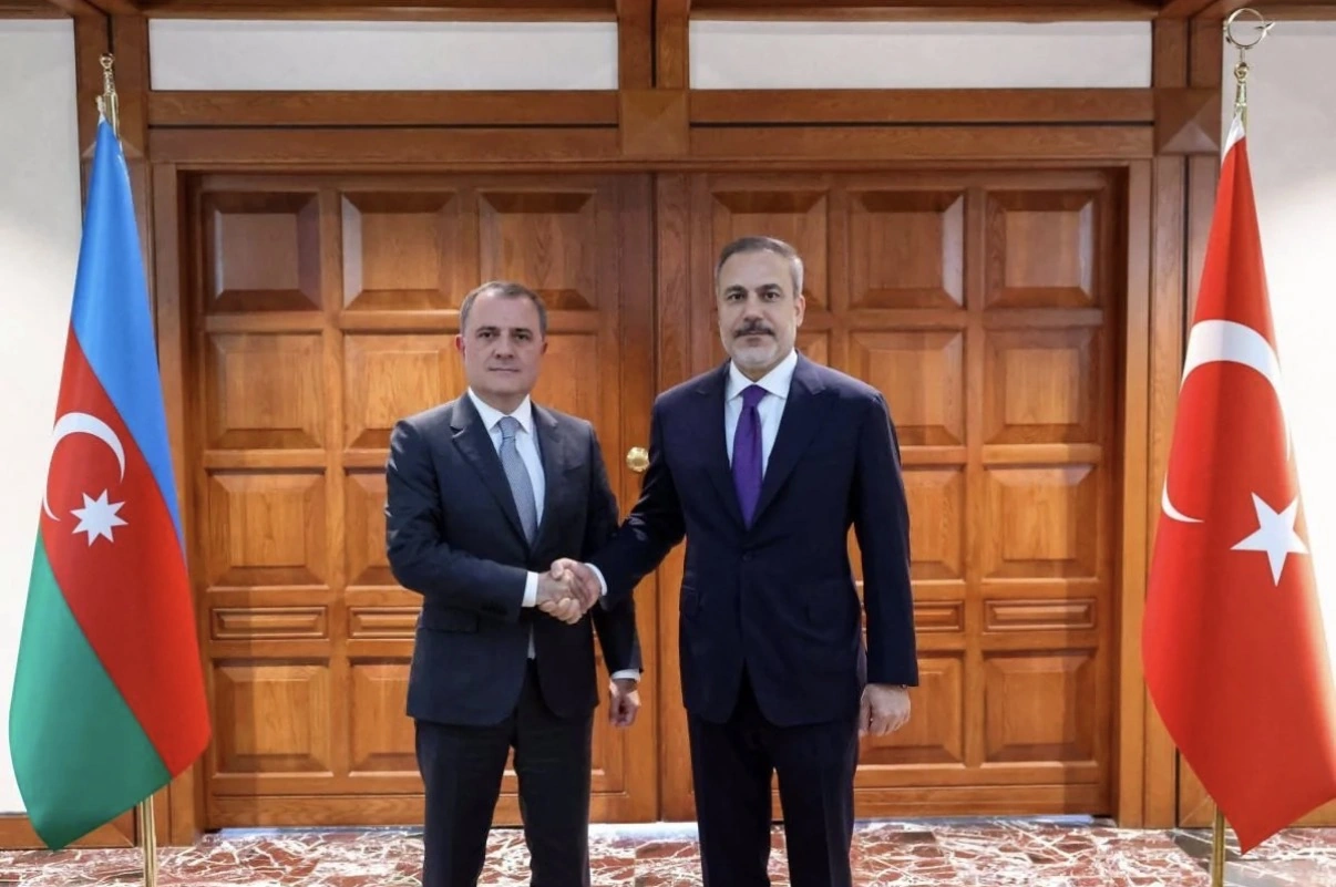 Azərbaycan və Türkiyə XİN başçılarının müzakirə etdiyi mövzular açıqlanıb