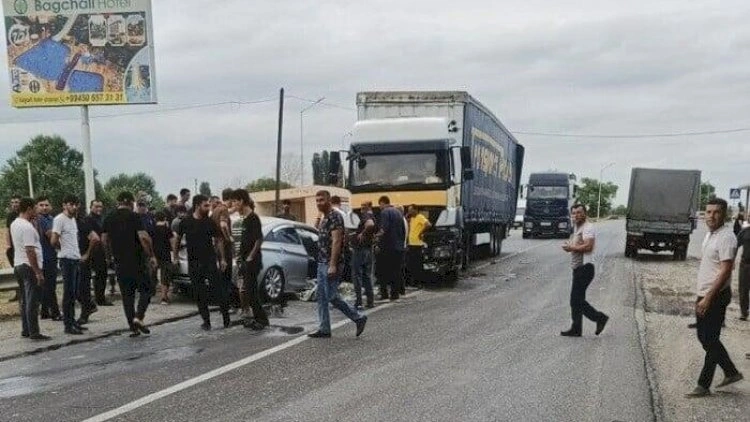 Şabranda qəza: Ölən var