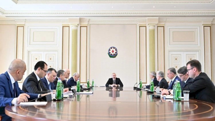 Prezident müşavirə keçirdi