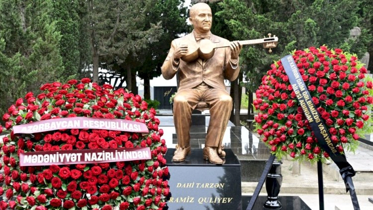 Mərhum Xalq artistinin qəbirüstü abidəsinin açılışı oldu