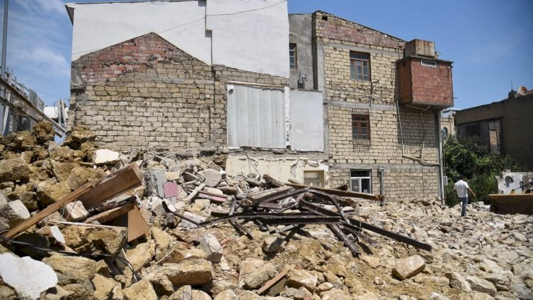Bakıda daha bir söküntü başlayır-   ƏRAZİLƏR AÇIQLANDI