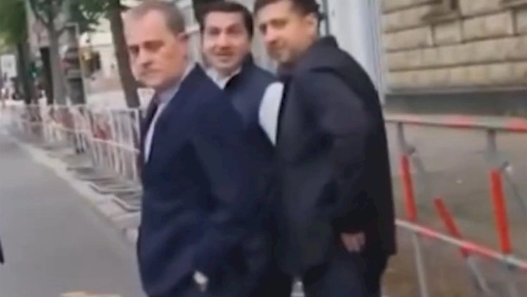 Ceyhun Bayramov və Hikmət Hacıyev təxribatçı suallara belə cavab verdi - Video