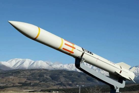 İranın ballistik raketi dənizə düşdü