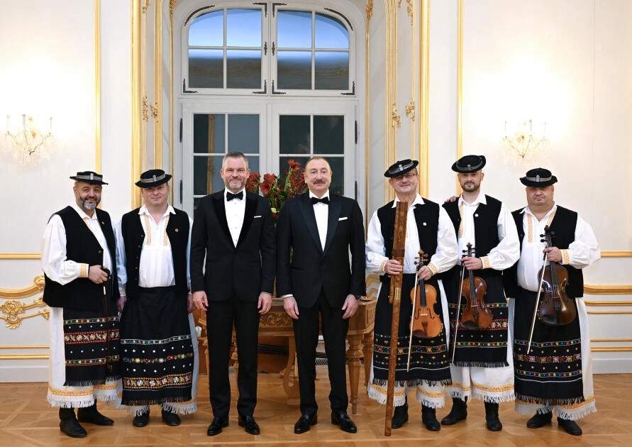 Bratislavada İlham Əliyevin şərəfinə rəsmi ziyafət verilib - FOTO