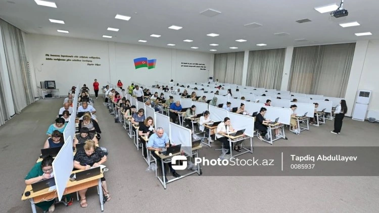 Şəhid ailəsi üzvü olan 14 müəllim iş yerini dəyişmək imkanı qazandı