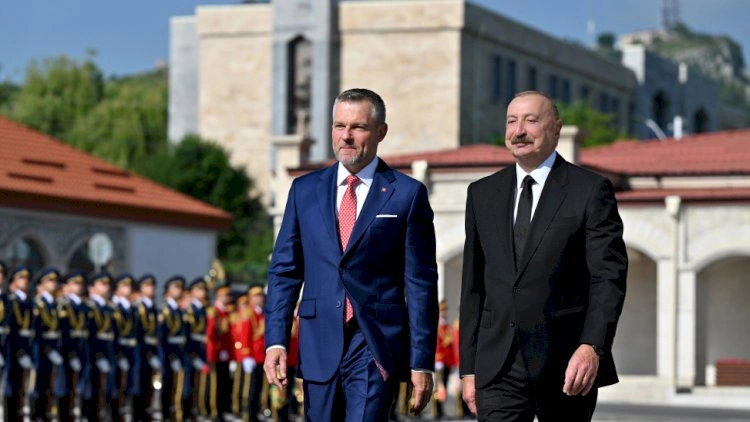 Prezident onu Şuşada qarşıladı – FOTOLAR