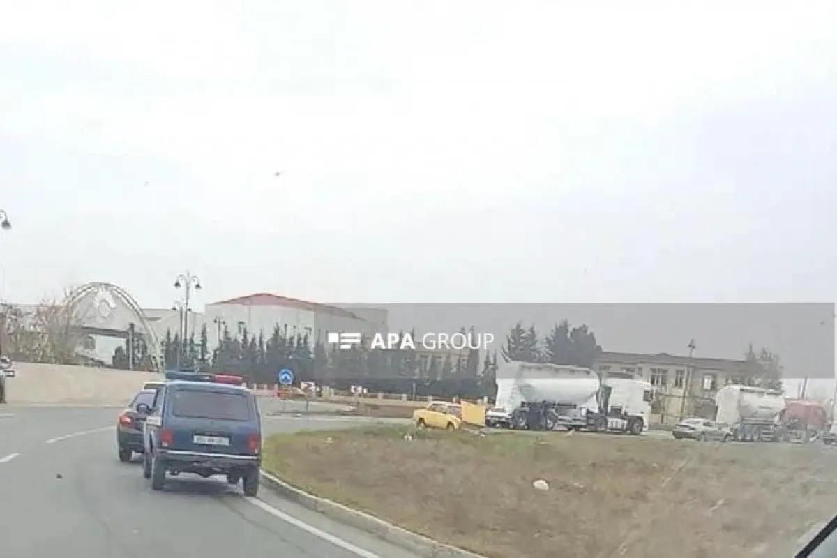 Biləsuvarda qəza: 4 nəfər xəsarət aldı