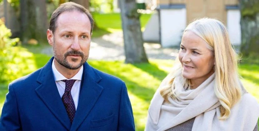 Gələcək Norveç Kraliçası ağır halda xəstəxanaya yerləşdirildi