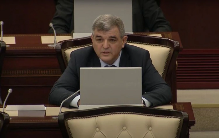 Partiya sədrləri nə qədər qazanır? - 400-dən 4000-ə.... - SORĞU
