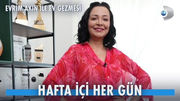 Evrim Akın ekranlara vida etdi - Foto