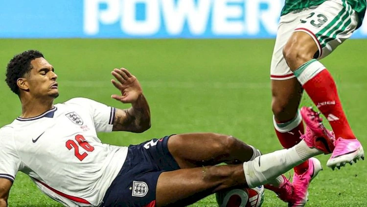 İngiltərə millisinin futbolçusu iki oyunluq diskvalifikasiya olundu