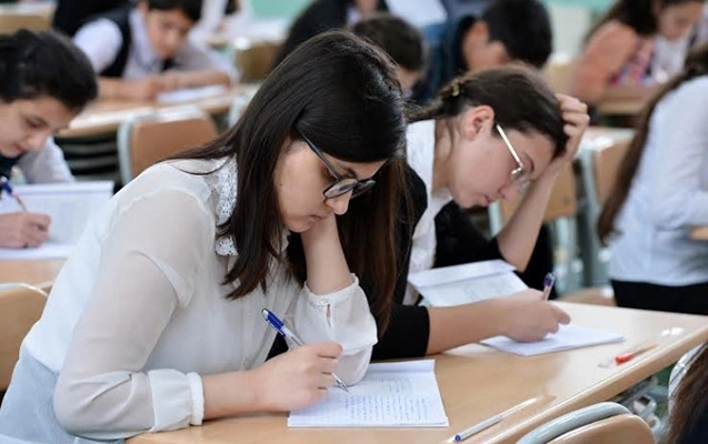 Onlar bu gün Azərbaycan dilindən imtahan verəcək