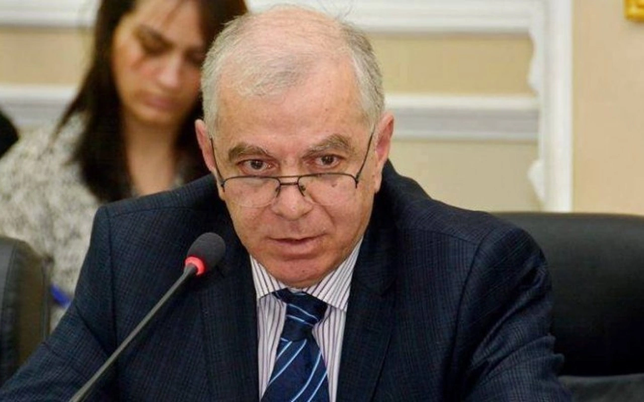 Eyruz Məmmədov vəfat etdi