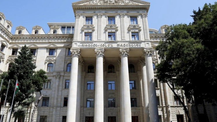 Rəsmi Bakı Türkiyəni TƏBRİK ETDİ