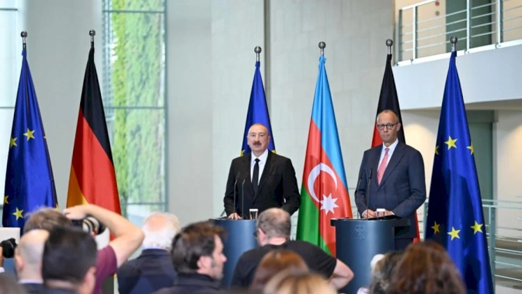 İlham Əliyev və Federal Kansler Fridrix Merts mətbuata bəyanatlarla çıxış ediblər   - TAM MƏTN