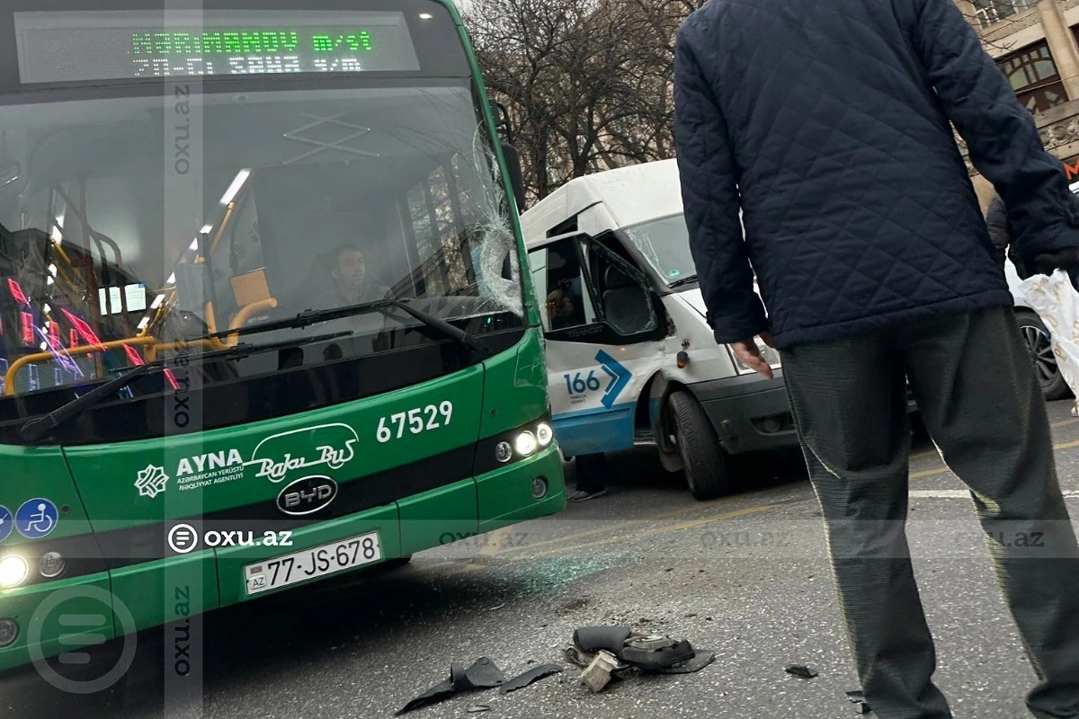 BakuBusın avtobusu yük maşını ilə toqquşdu - FOTO