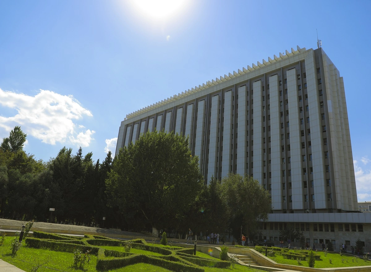 Azərbaycanda bu universitetdə yoxlamalar aparıldı - RƏSMİ