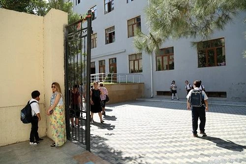 Maydan I sinfə qəbul başlayır