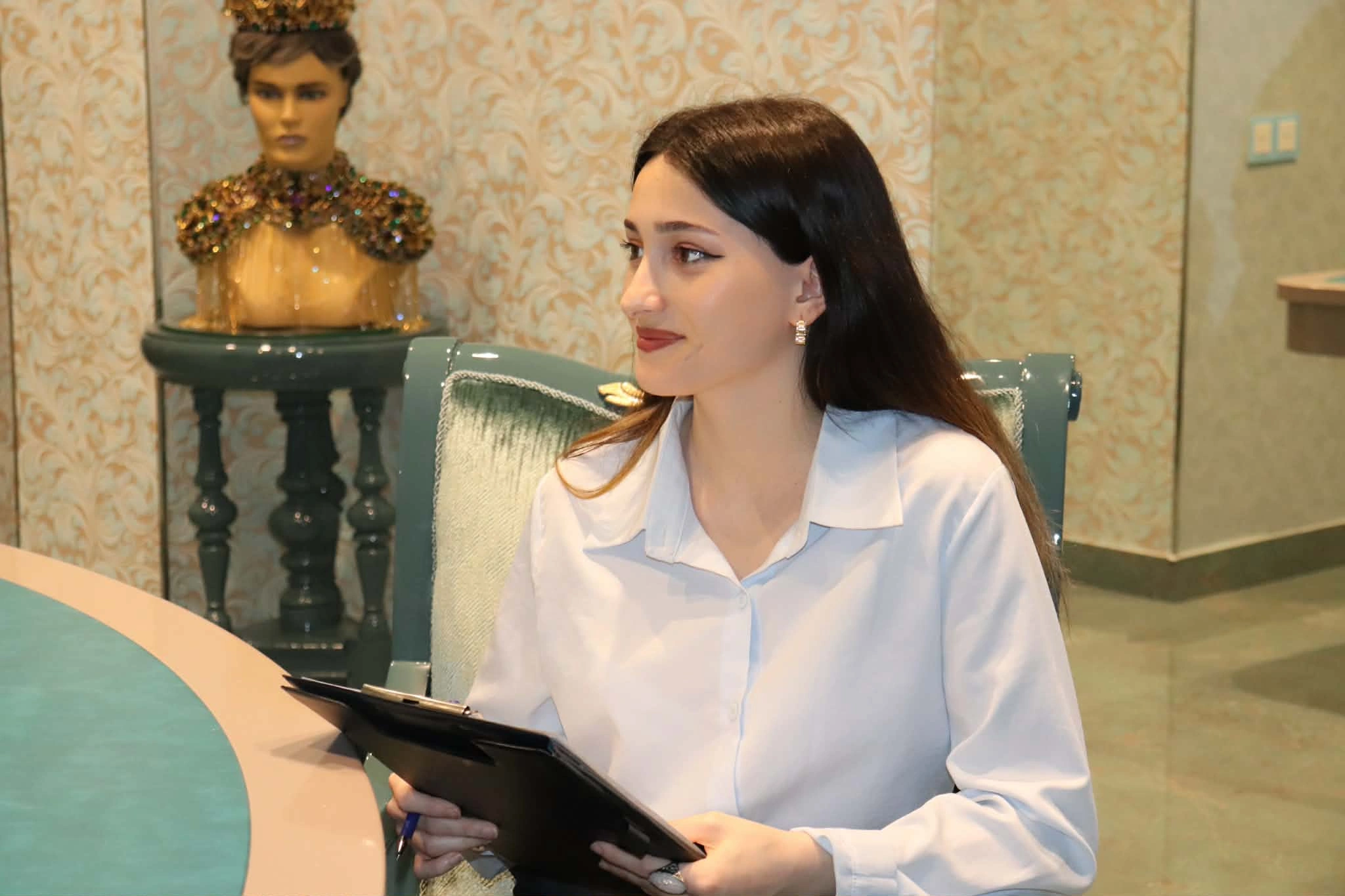 Cennifer Lopez Aygün Kazımovanı təkrarlayıb – Leyla Əhmədova ilə MÜSAHİBƏ