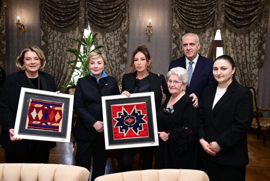 Mehriban Əliyeva Tbilisidə Azərbaycan Mədəniyyəti Muzeyində olub - FOTO