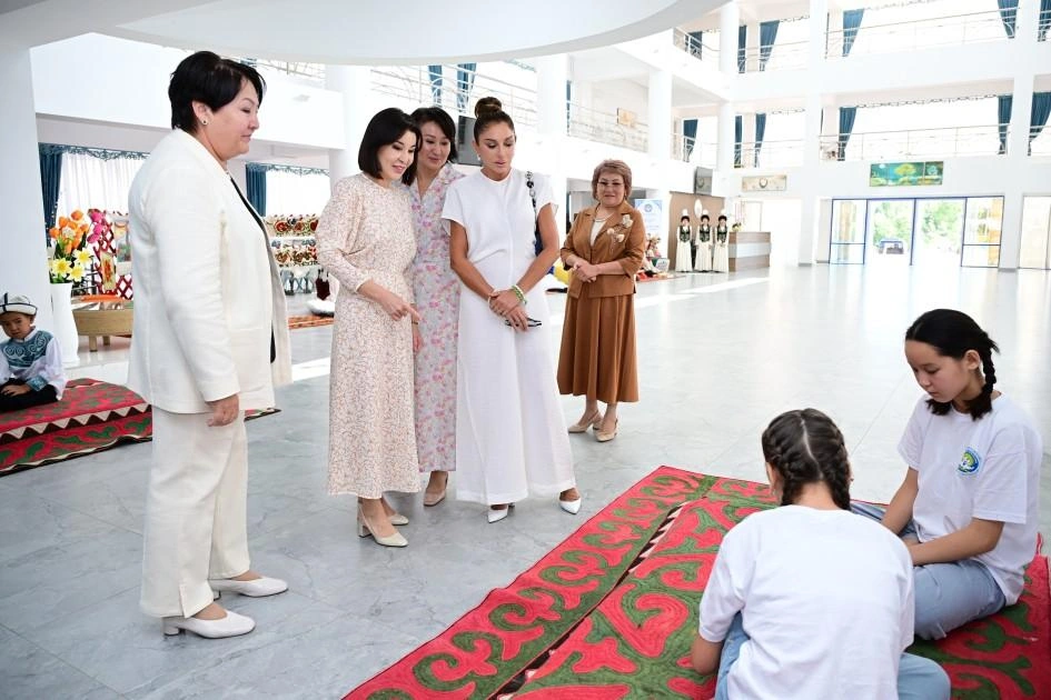 Birinci xanımlar sağlamlıq və reabilitasiya mərkəzində - Fotolar